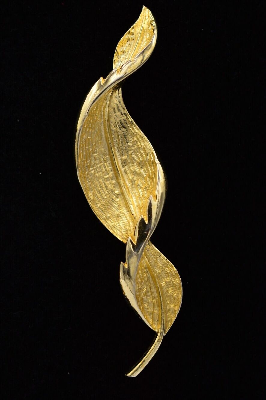 Vintage Curled Leaf Pin Brooch Textured Brushed Gold Chunky NOS Retro 80s BinAC